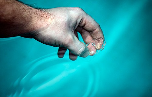 Swimming pool servicing