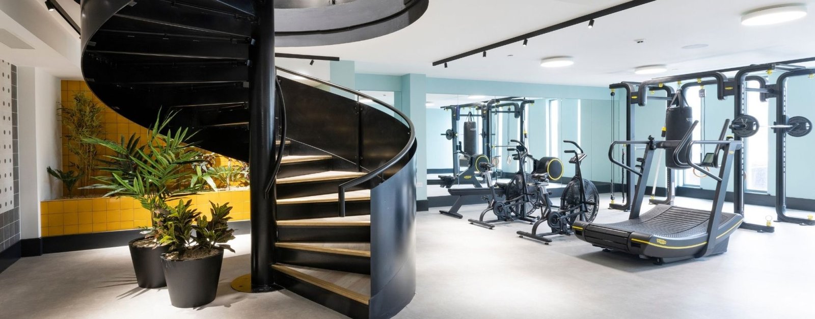 Thames Quarter header